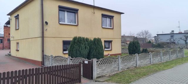 dom wolnostojący, 5 pokoi Czacz. Zdjęcie 1