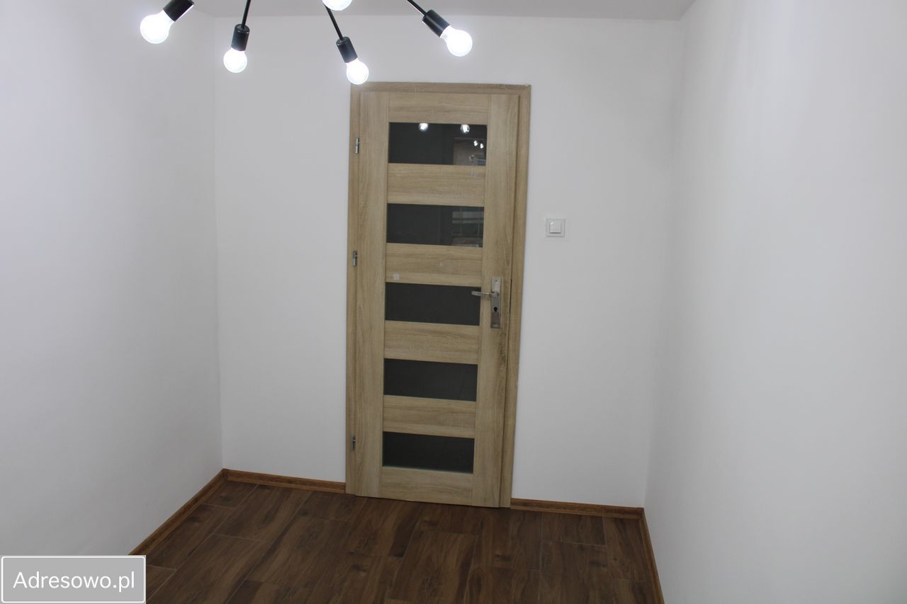 Mieszkanie 4-pokojowe Darłowo Centrum, pl. Tadeusza Kościuszki. Zdjęcie 2