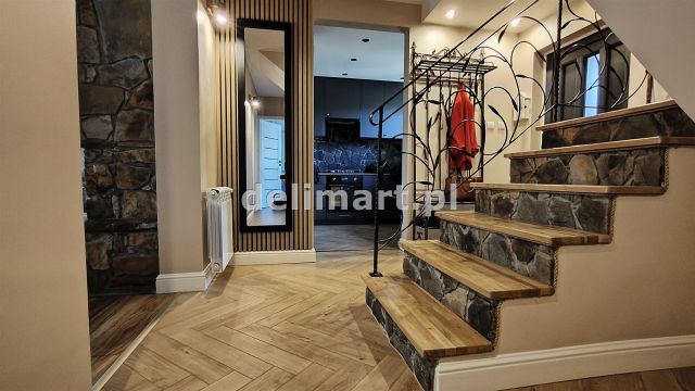 dom wolnostojący, 4 pokoje Zagórz. Zdjęcie 13