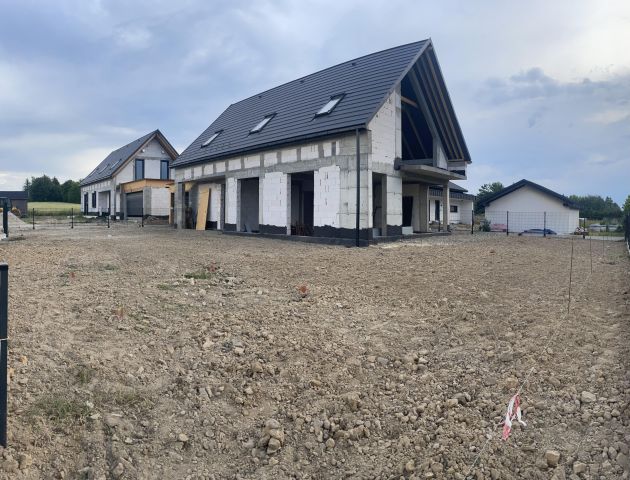 dom wolnostojący, 7 pokoi Cianowice, ul. Stawowa. Zdjęcie 1