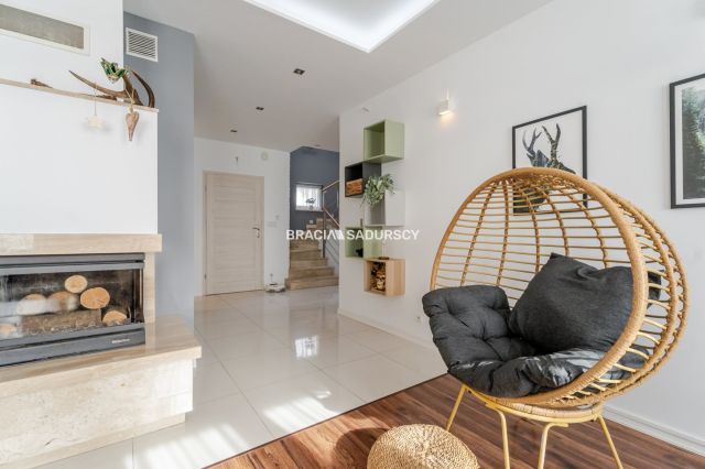 dom wolnostojący, 6 pokoi Węgrzce. Zdjęcie 15