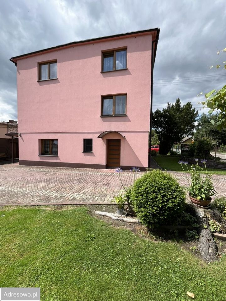 dom wolnostojący, 7 pokoi Kęty