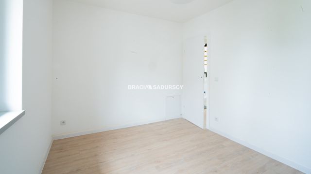 Mieszkanie 4-pokojowe Strumiany. Zdjęcie 10