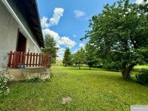 bliźniak, 3 pokoje Praslity. Zdjęcie 1