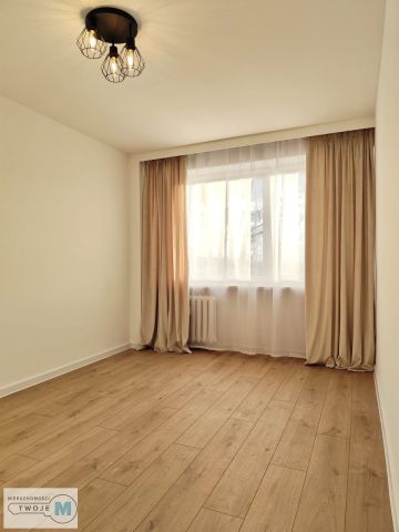 Mieszkanie 3-pokojowe Kielce Bocianek, ul. Cypriana Kamila Norwida. Zdjęcie 11