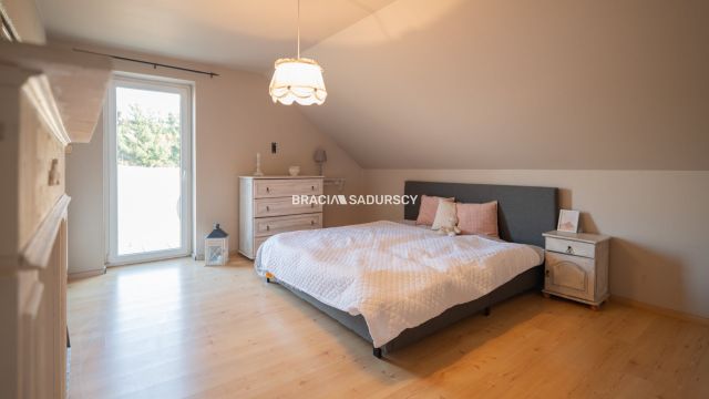 dom wolnostojący, 6 pokoi Gnatowice. Zdjęcie 22