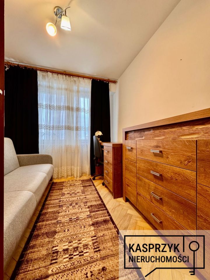 Mieszkanie 3-pokojowe Sanok, ul. Kochanowskiego. Zdjęcie 3