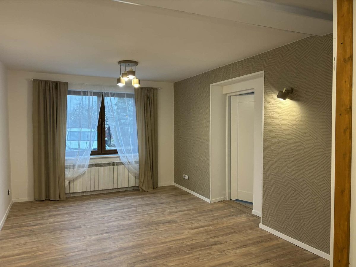 dom, 3 pokoje Maszna. Zdjęcie 3