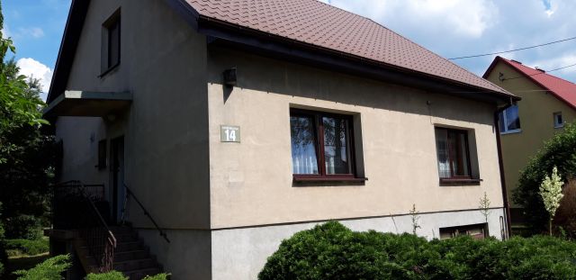 dom wolnostojący, 5 pokoi Brwinów, ul. Janusza Kusocińskiego. Zdjęcie 1