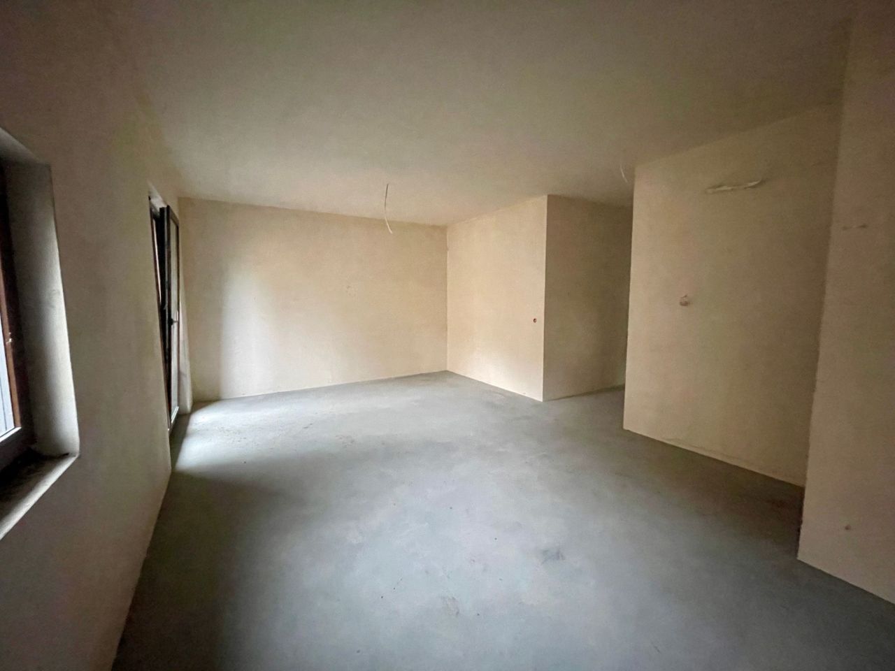 Mieszkanie 3-pokojowe Warszawa, al. gen. Władysława Sikorskiego. Zdjęcie 3