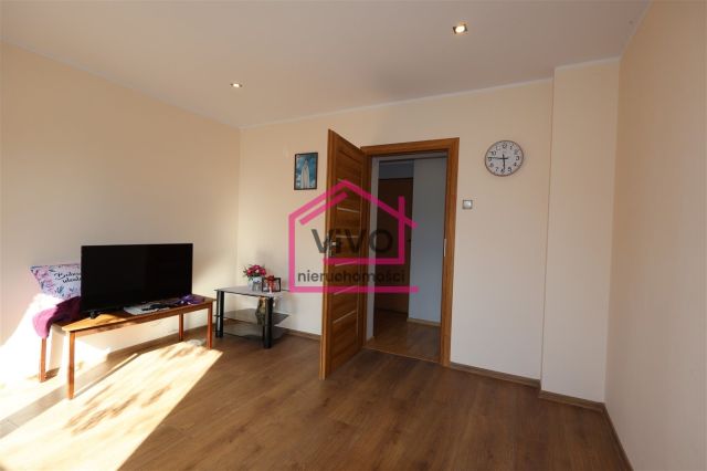 dom wolnostojący, 6 pokoi Golasowice. Zdjęcie 17