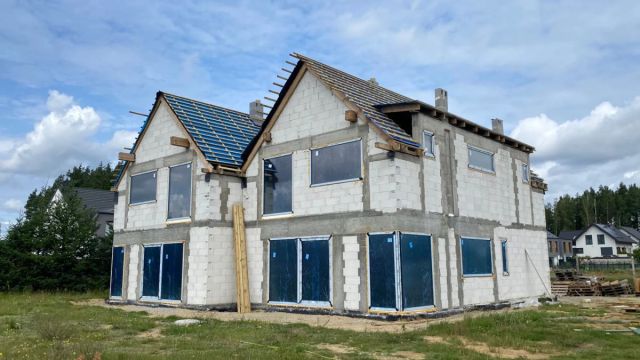 bliźniak, 5 pokoi Bojano. Zdjęcie 1