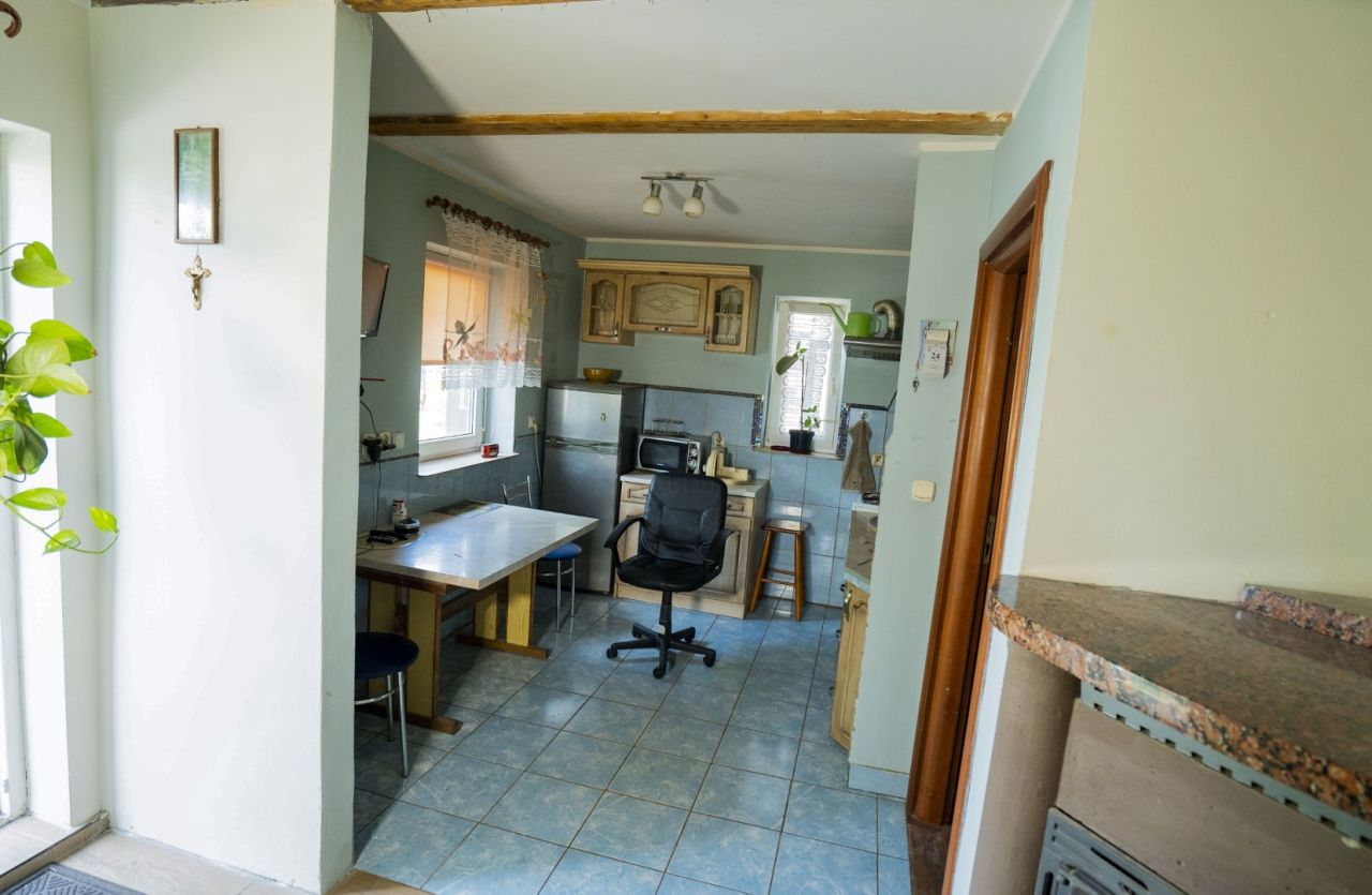 gospodarstwo, 5 pokoi Trzcinisko. Zdjęcie 9