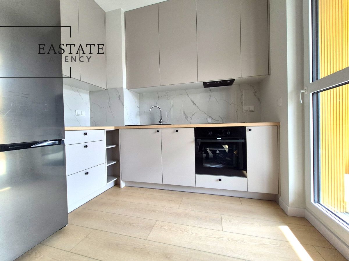 Mieszkanie 3-pokojowe Warszawa Praga-Południe, ul. Jana Nowaka-Jeziorańskiego. Zdjęcie 1