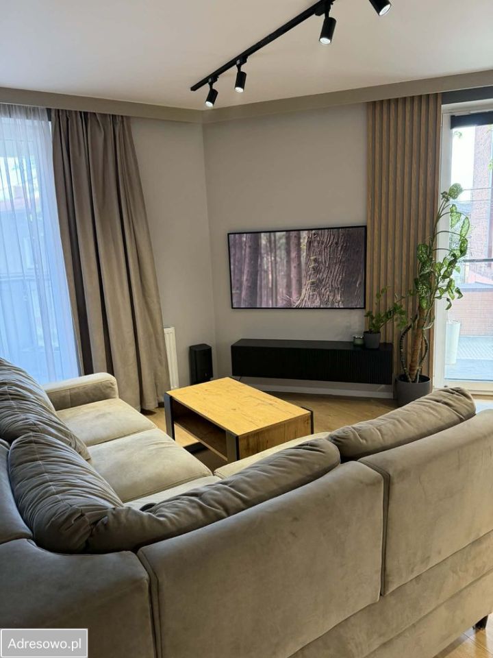 Mieszkanie 3-pokojowe Zabrze Mikulczyce, ul. Bałtycka. Zdjęcie 1