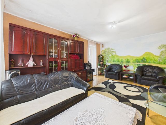 Mieszkanie 3-pokojowe Rumia, ul. Wróblewskiego. Zdjęcie 2