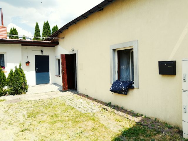 budynek wielorodzinny Piotrków Trybunalski, ul. Krakowskie Przedmieście. Zdjęcie 1
