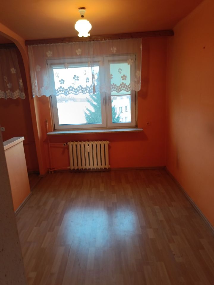 Mieszkanie 3-pokojowe Połaniec, ul. Hugona Kołłątaja. Zdjęcie 3