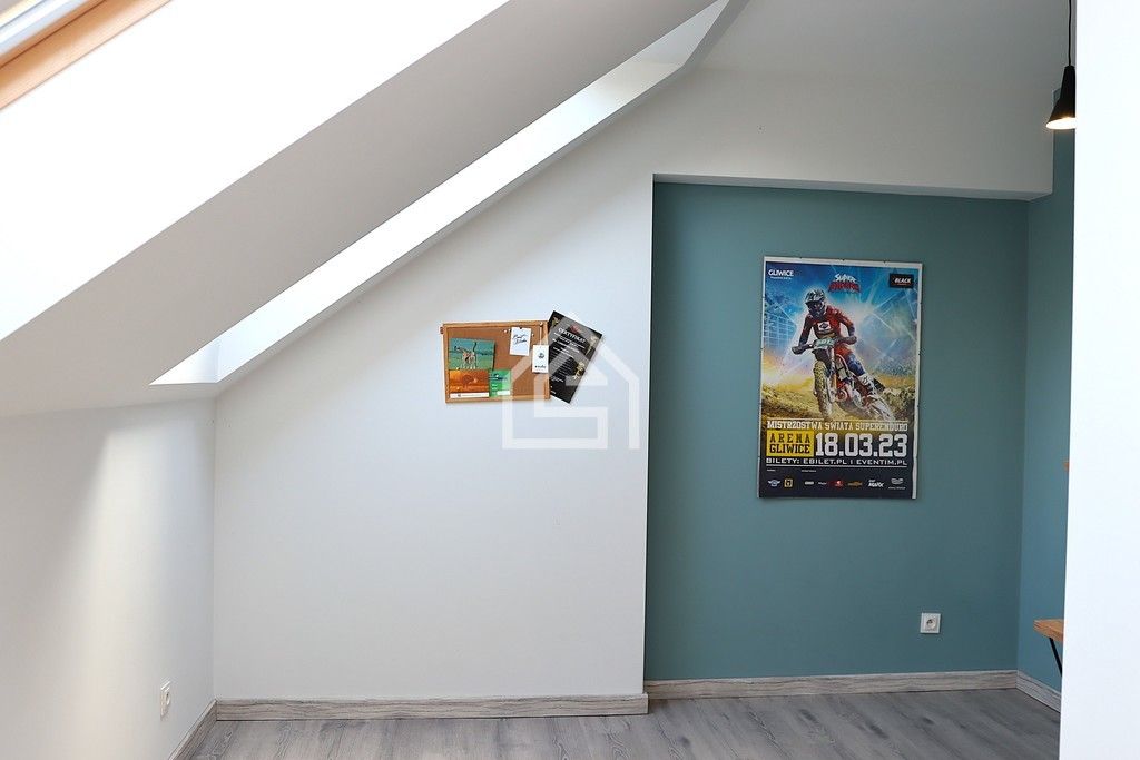 Mieszkanie 3-pokojowe Zagórze. Zdjęcie 13