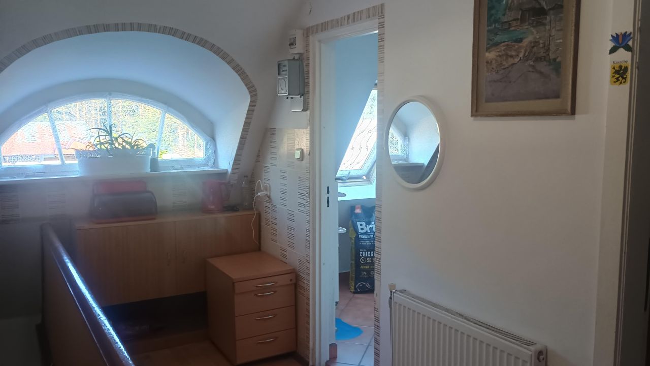 bliźniak, 7 pokoi Jasień. Zdjęcie 11