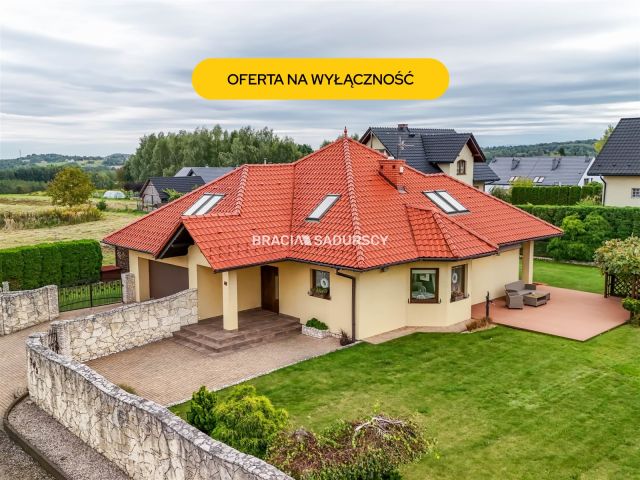 dom wolnostojący, 6 pokoi Sułków. Zdjęcie 1