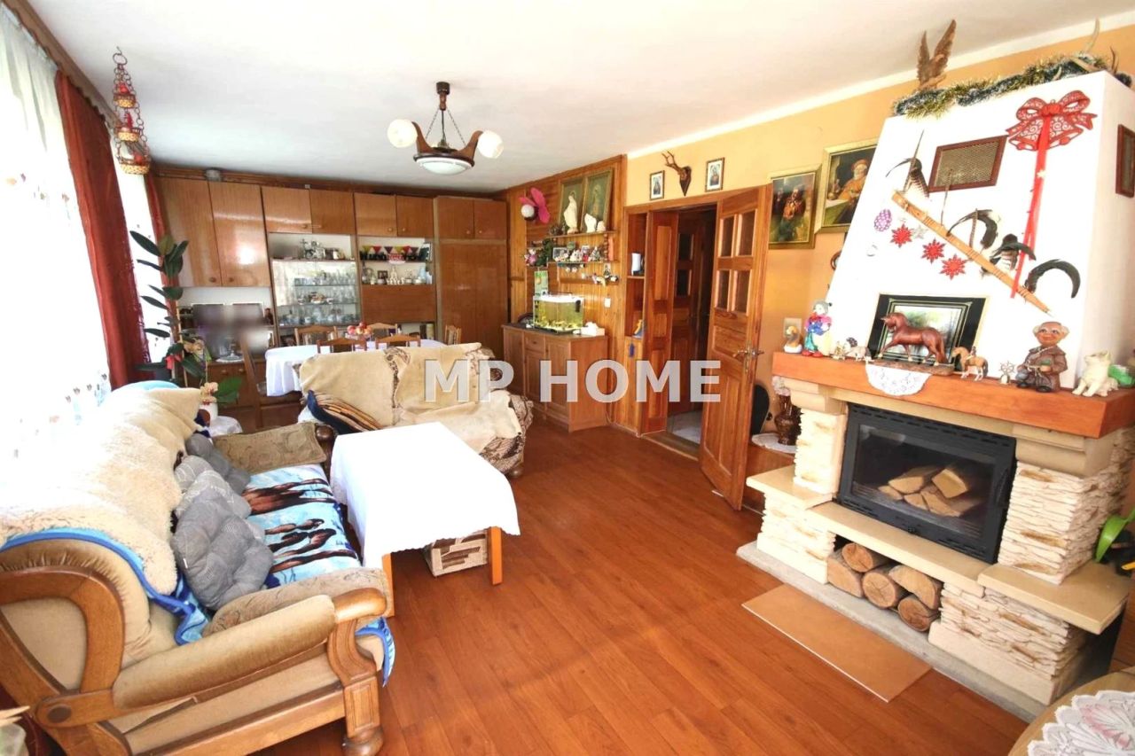 dom wolnostojący, 5 pokoi Bronów. Zdjęcie 5