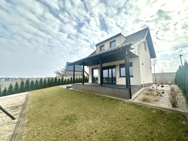 dom wolnostojący, 4 pokoje Spalona. Zdjęcie 2