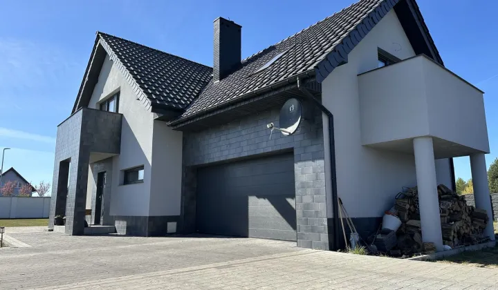 dom wolnostojący, 4 pokoje Białogard, ul. Tadeusza Ślusarskiego