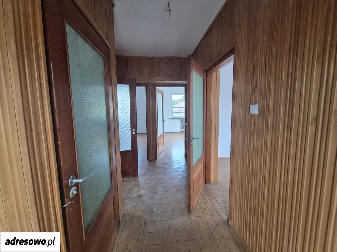 dom wolnostojący, 8 pokoi Tomaszów Lubelski, ul. Krzysztofa Kamila Baczyńskiego. Zdjęcie 11