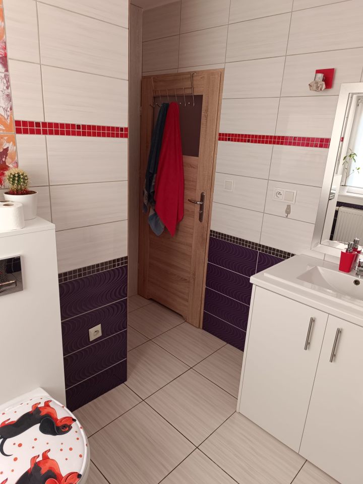 dom wolnostojący, 5 pokoi Byków, ul. Wiśniowa. Zdjęcie 35