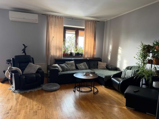 Mieszkanie 3-pokojowe Błonie. Zdjęcie 1