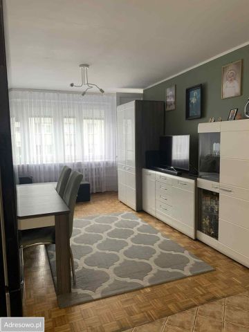 Mieszkanie 3-pokojowe Nowy Dwór Mazowiecki, ul. Chemików. Zdjęcie 1