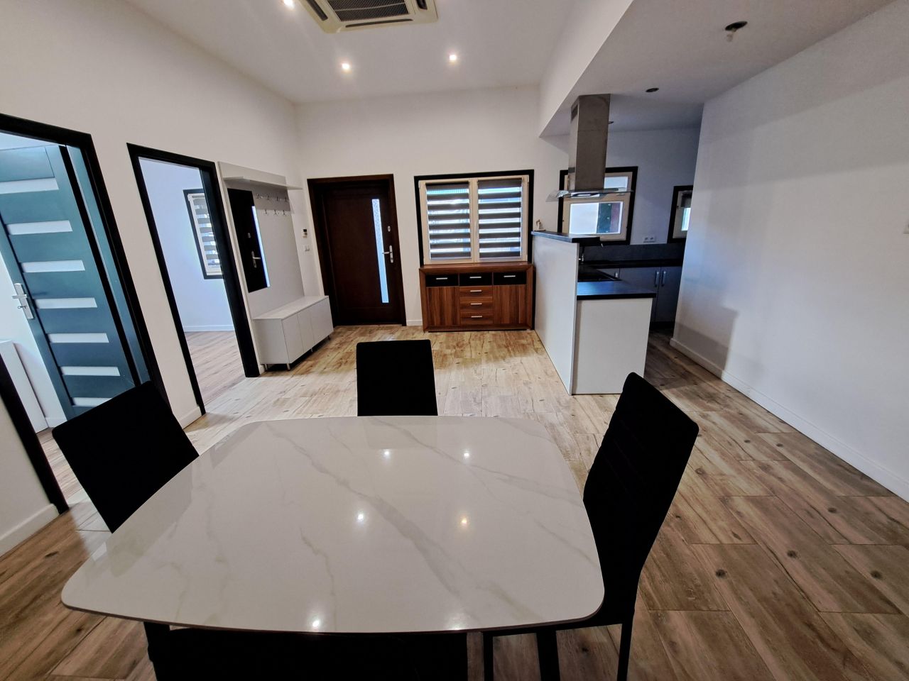 Mieszkanie 3-pokojowe Niskowa Szymanowice. Zdjęcie 1