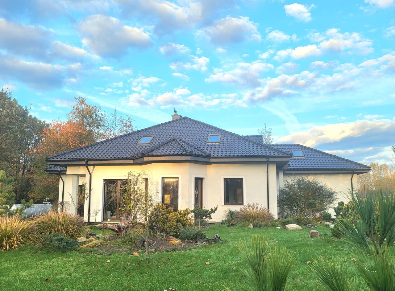 dom wolnostojący, 5 pokoi Wrocław Fabryczna, ul. gen. Witolda Urbanowicza. Zdjęcie 2