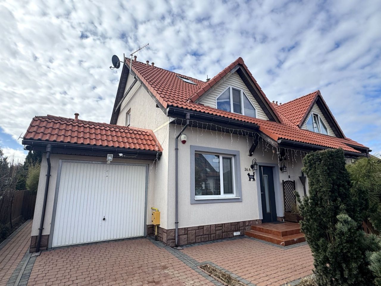 bliźniak, 3 pokoje Banino, ul. Cyprysowa. Zdjęcie 1