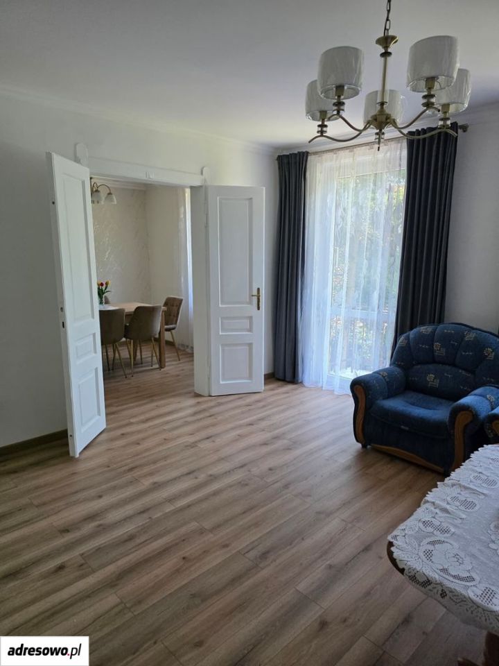 dom wolnostojący, 3 pokoje Bochnia, ul. Górska. Zdjęcie 2