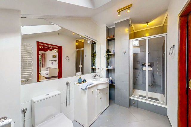 dom wolnostojący, 11 pokoi Łódź, ul. Szarotki. Zdjęcie 12