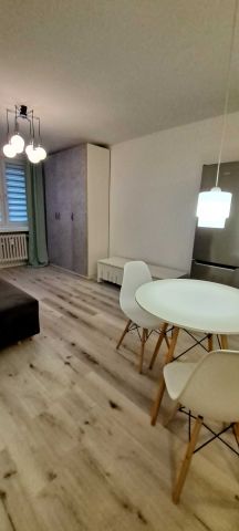 Mieszkanie 1-pokojowe Jaworzno Centrum, ul. Władysława Broniewskiego. Zdjęcie 1