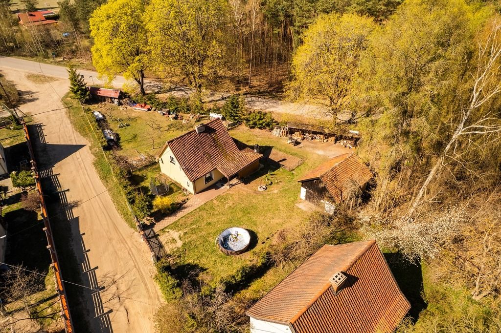 dom wolnostojący, 4 pokoje Pluski, ul. Dębowa. Zdjęcie 17