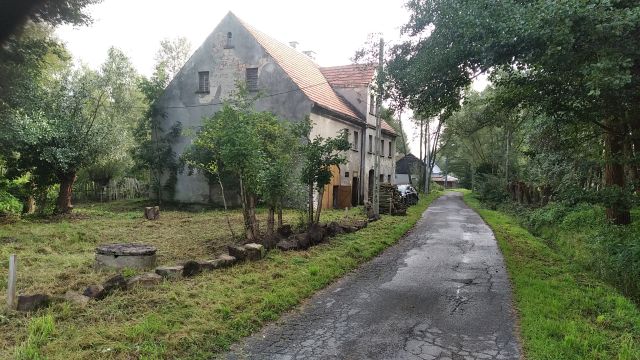 dom wolnostojący, 10 pokoi Gorzeszów. Zdjęcie 1