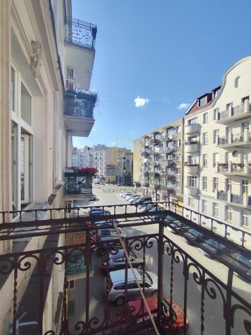 Mieszkanie 3-pokojowe Wrocław Krzyki, ul. Szczęśliwa. Zdjęcie 2