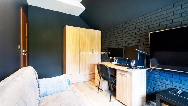 Mieszkanie 4-pokojowe Tomaszowice, ul. Kolberga. Zdjęcie 26
