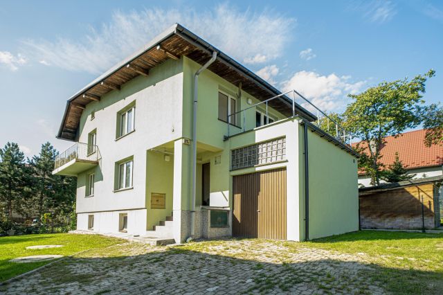 dom wolnostojący, 5 pokoi Kraków Łagiewniki, ul. Aleksandra Fredry. Zdjęcie 1