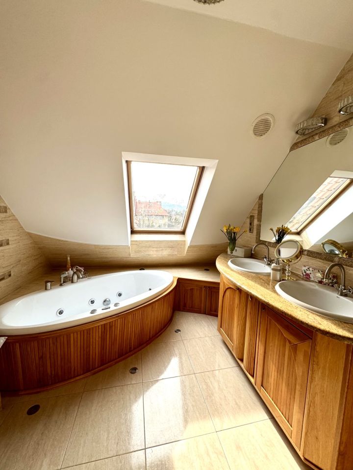 Mieszkanie 4-pokojowe Wałbrzych Piaskowa Góra, ul. Odlewnicza. Zdjęcie 9