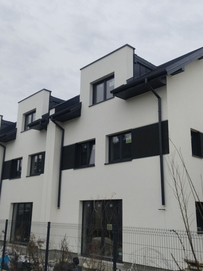 dom szeregowy, 5 pokoi Kobyłka, ul. Adama Mickiewicza. Zdjęcie 2