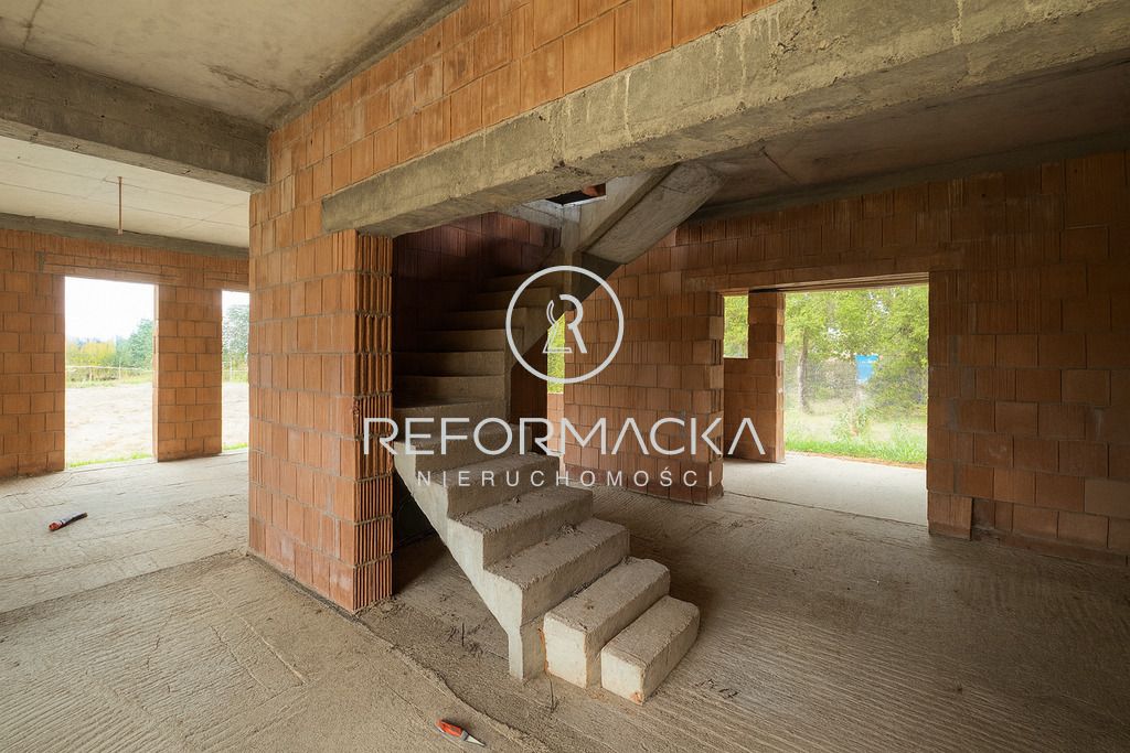 dom wolnostojący, 6 pokoi Strażów. Zdjęcie 3