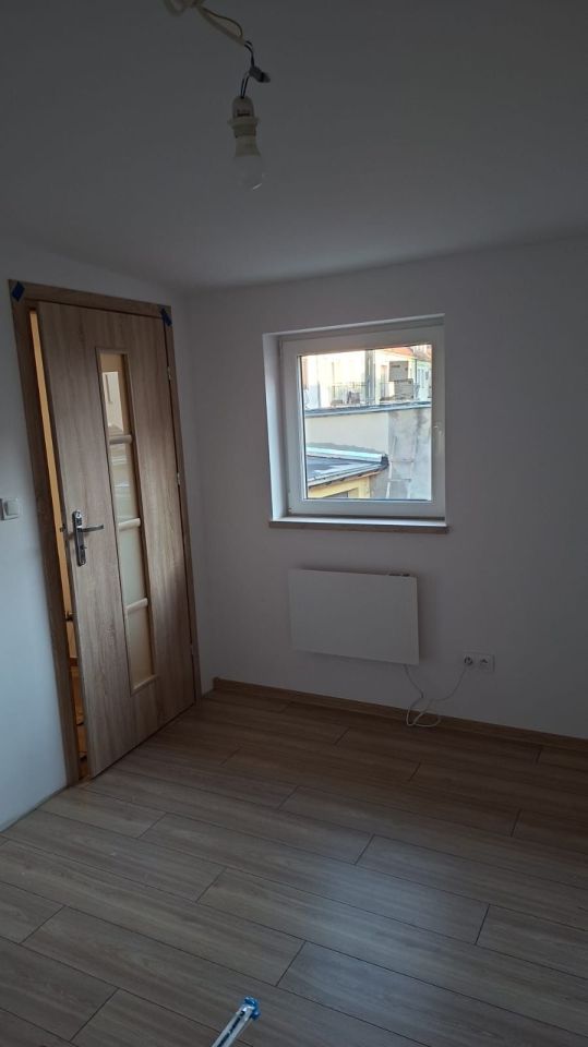 Mieszkanie 2-pokojowe Świerzawa. Zdjęcie 3