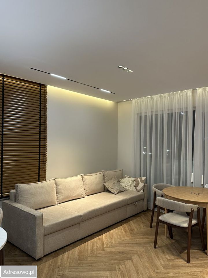 Mieszkanie 3-pokojowe Gdańsk Jasień. Zdjęcie 1