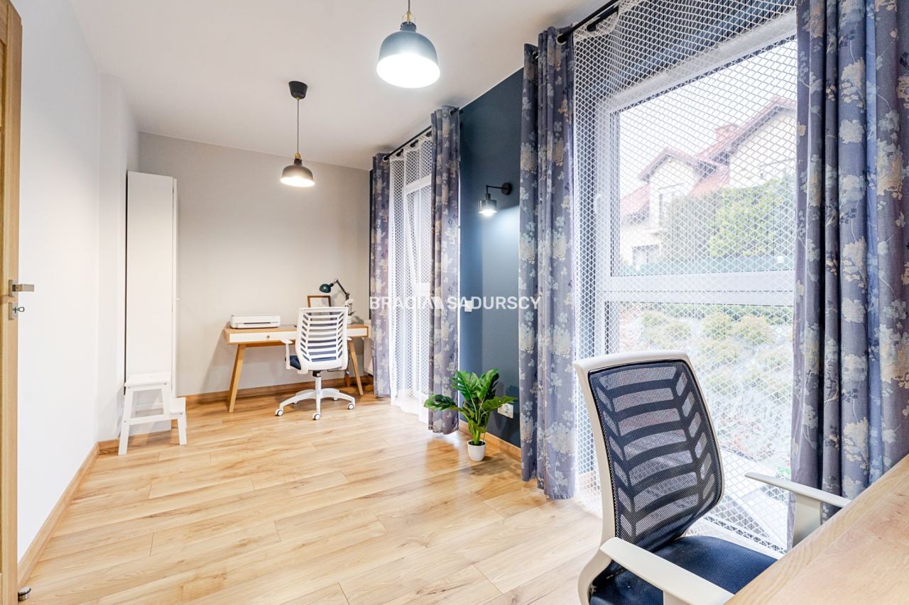 Mieszkanie 5-pokojowe Kraków, ul. ks. Stanisława Truszkowskiego. Zdjęcie 10