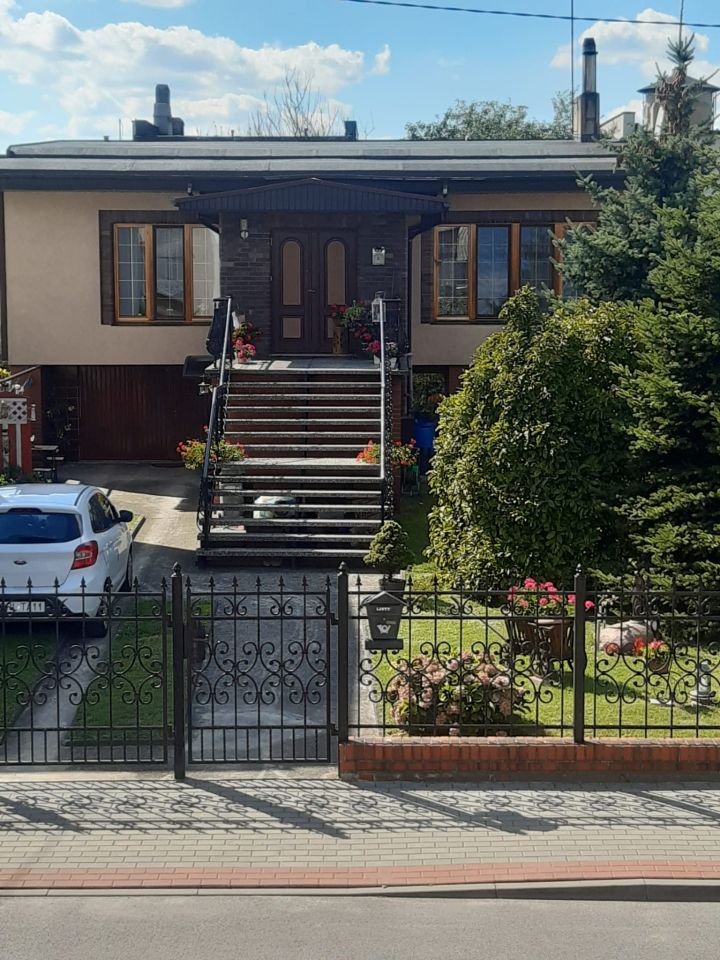 dom wolnostojący, 5 pokoi Pleszew, ul. Kossaka. Zdjęcie 3